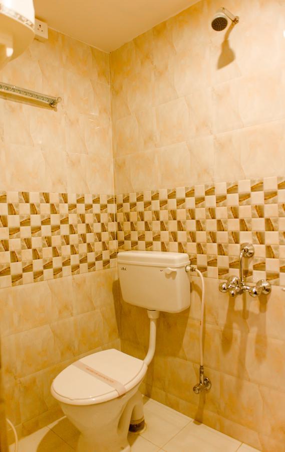 Hotel Mm Guwahati Eksteriør billede